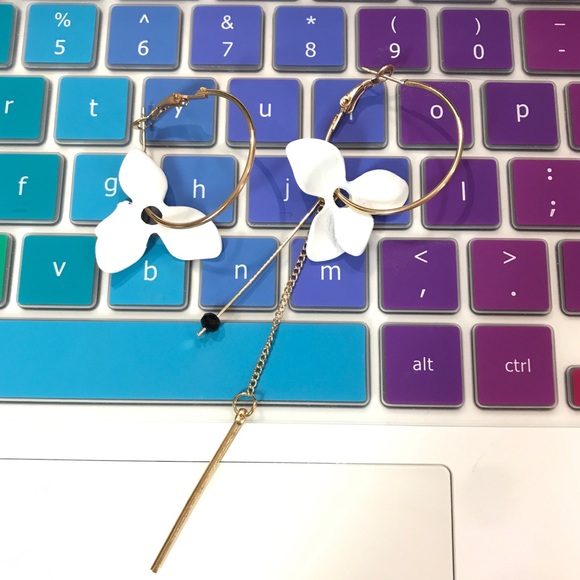 MODERN💙💎FLORAL💛ASSYMETRICAL💛BAR💛HOOPS💎💙DROP - Picture 4 of 8